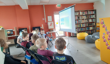 Vasaris Ramučių bibliotekoje