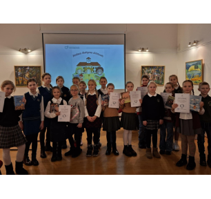 „STEAM kodas: skaitau, analizuoju, kuriu“ – projektas, jungiantis skaitymą ir kūrybą!