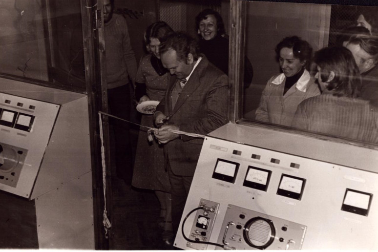Centralizuoto valdymo pulto atidarymas. Nijolės Majarienės asmeninio archyvo nuotr., apie 1976 m. 